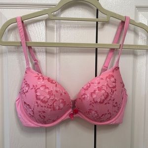 Pink VS bra